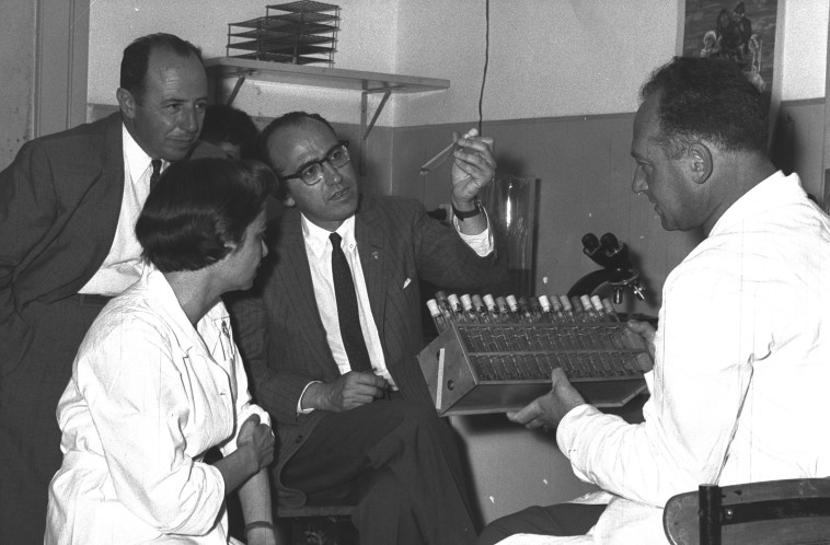 יונס סאלק, ממציא חיסון הפוליו (צילום: פריץ כהן, לע''מ)