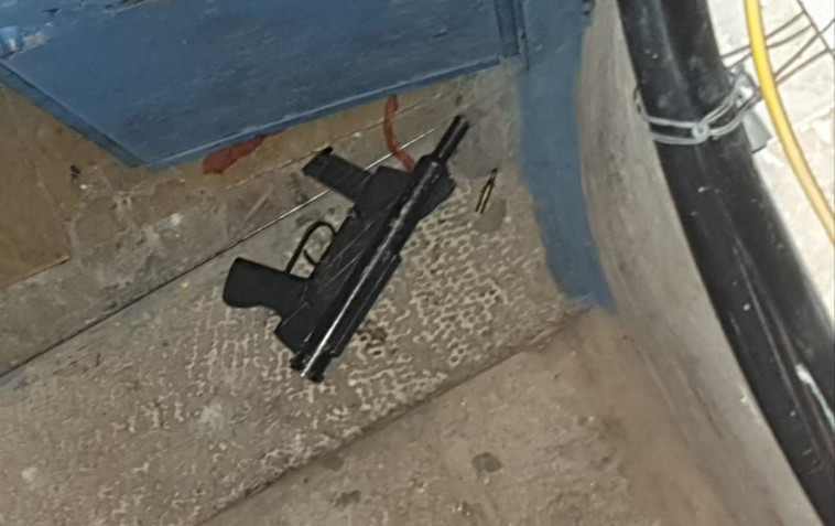 The weapon seized in a shooting incident in Jerusalem (Photo: Police Spokeswoman)