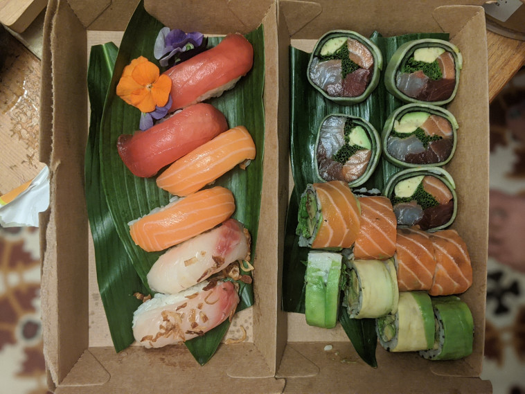 צבעוניות של משלוח- NAOMI