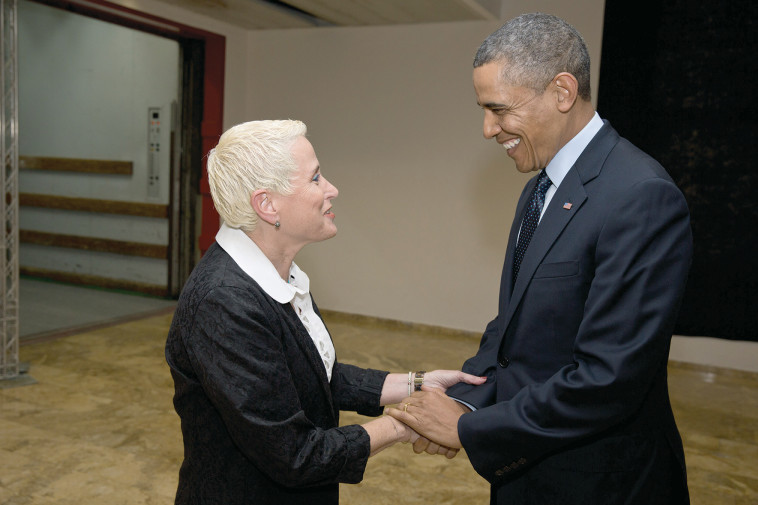 מירה אלטמן וברק אובמה