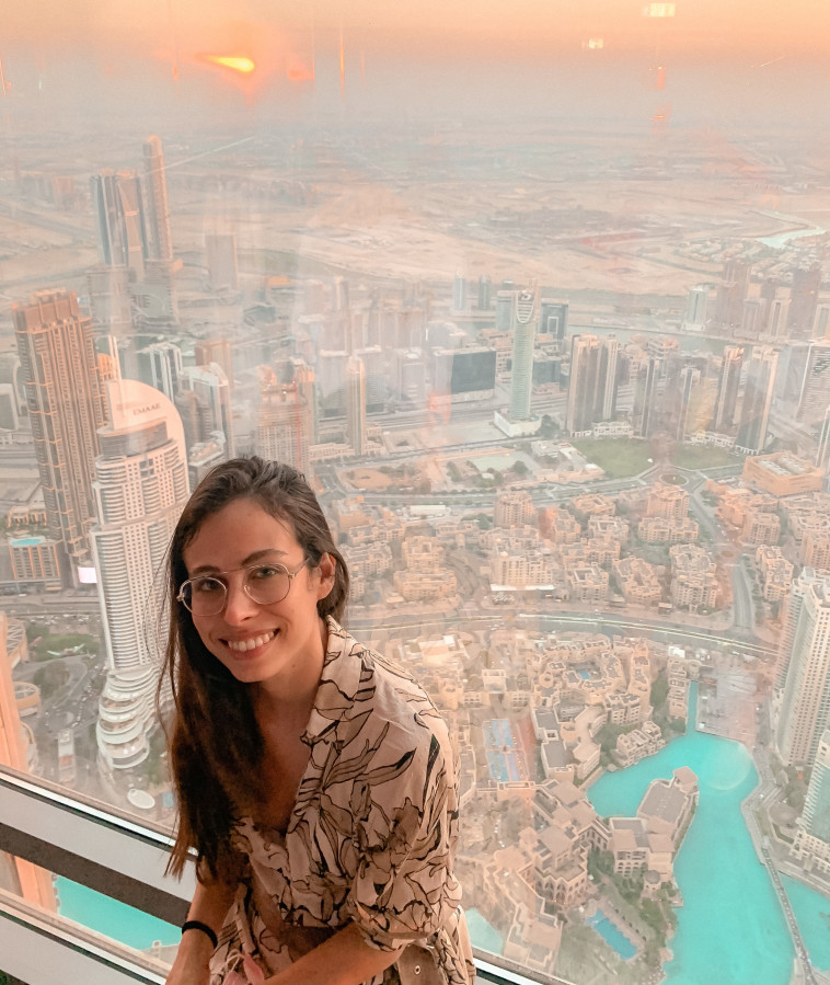 מעיין רייכמן בבורג' חליפה