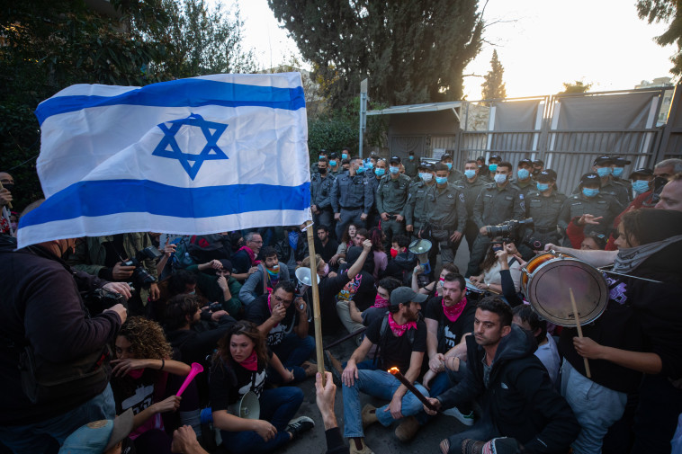 הפגנות בלפור (צילום: אוליביה פיטוסי)