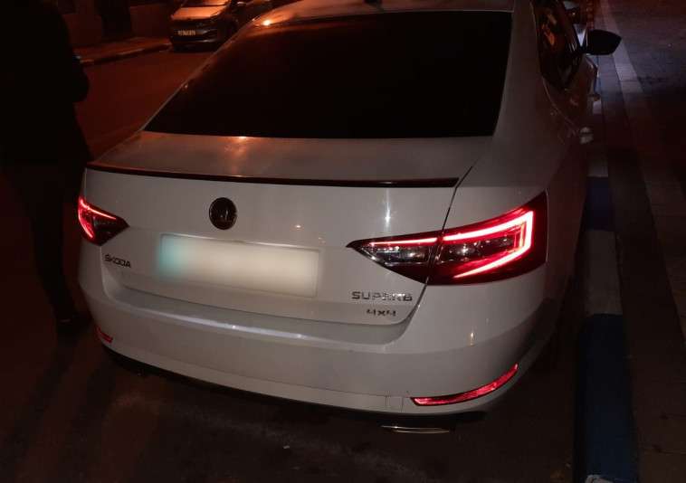 רכבו של הנהג שנעצר לאחר שנהג במהירות של 232 קמ''ש בכביש 20