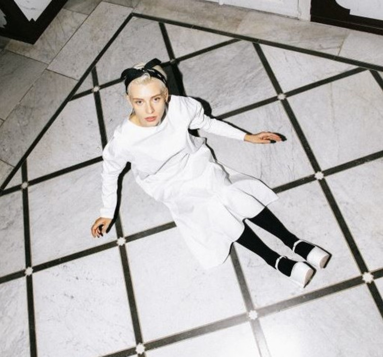 שמלה MAMO ל-DRESS CODE