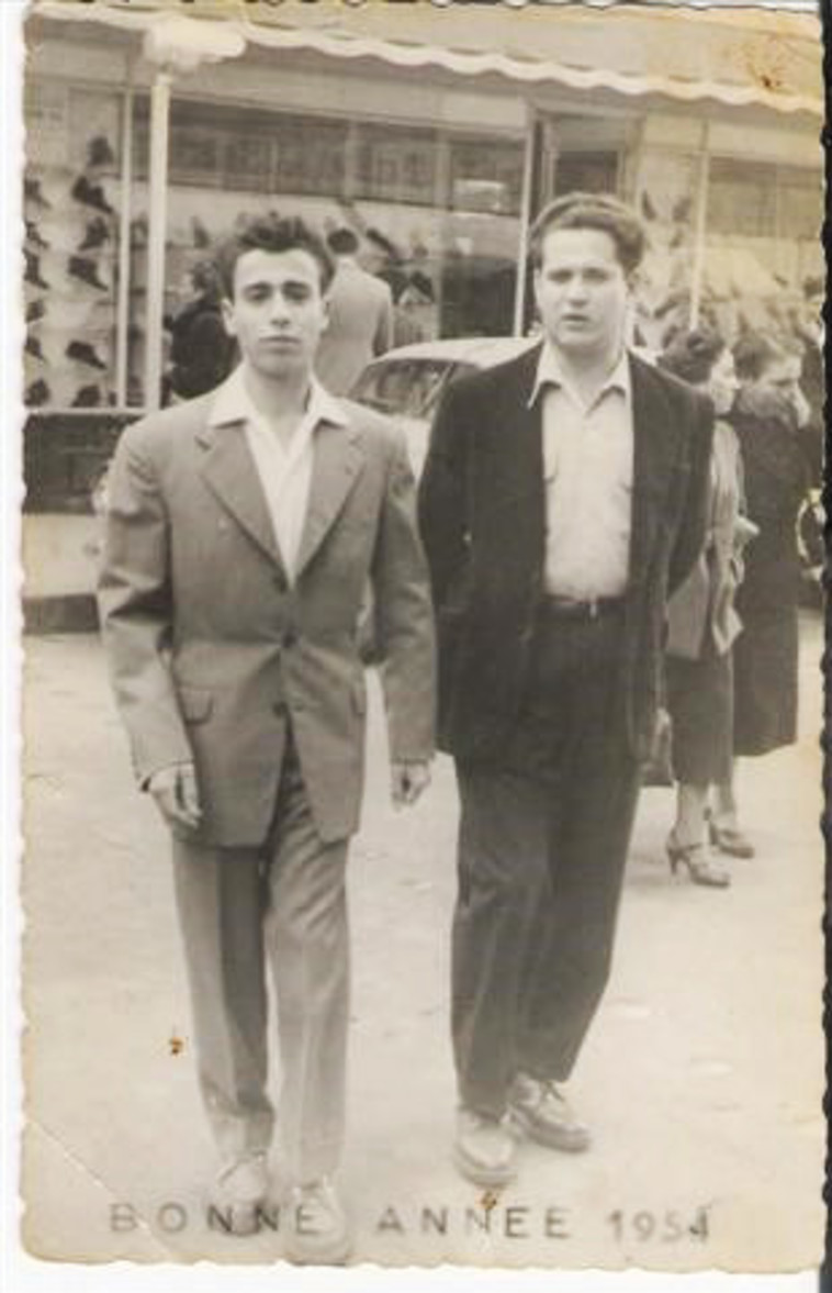 משה אדרי ז''ל לצד אחיו ניסים ז''ל שנספה במרוקו