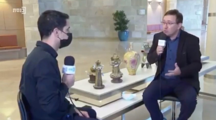 חגי לוין טוען כי החיסונים רחוקים