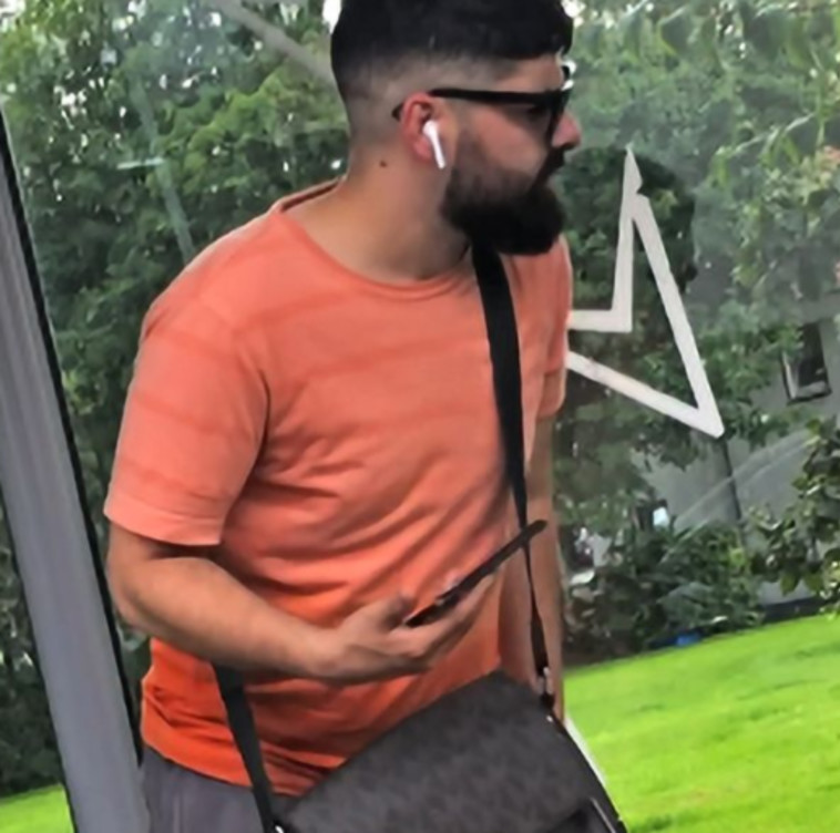 הגבר הסחטן שתועד במצלמת הכיס