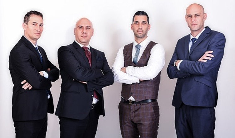 צוות משרד עו''ד לירום סנדה