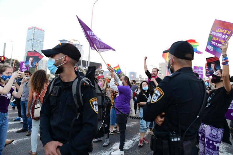 הפגנה ''לא לסגירת בית דרור'', המסגרת היחידה לנוער להט''בי מחוסר בית