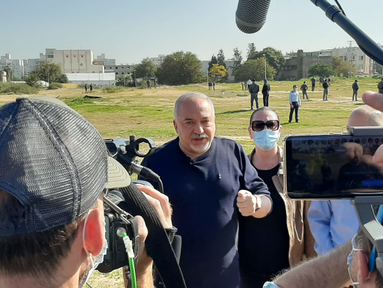 אביגדור ליברמן ביקר בישיבה באשדוד