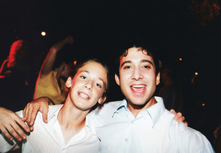 מאירי זרמי מימין ומתן גוטליב ז''ל משמאל