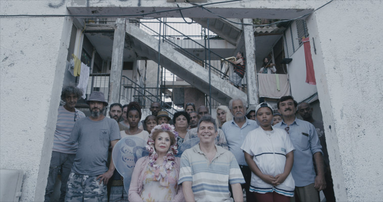 שקופים של HOT