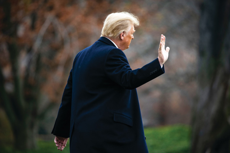 דונלד טראמפ נפרד