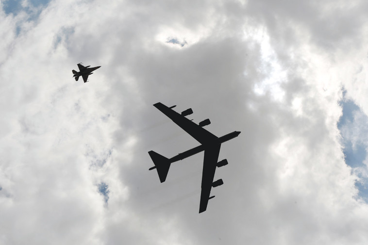 מפציצי B52 של צבא ארה''ב