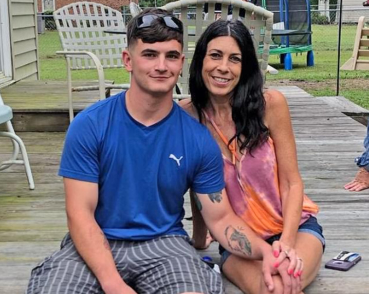 הוקינס והופשטיין