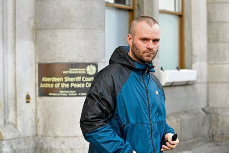 ליאם גוב, הגבר המכה