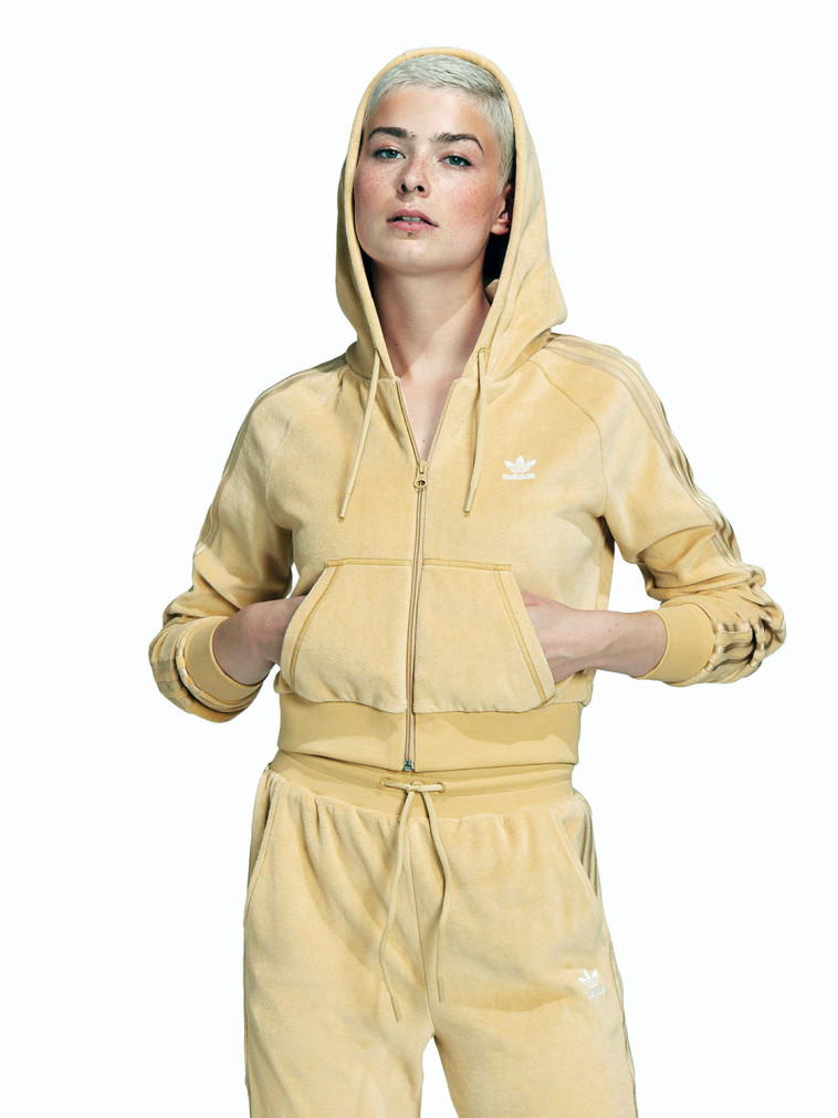 אדידס ל-Terminal X, סווטשירט - 299.90 שקל, מכנסיים - 279.90 שקל