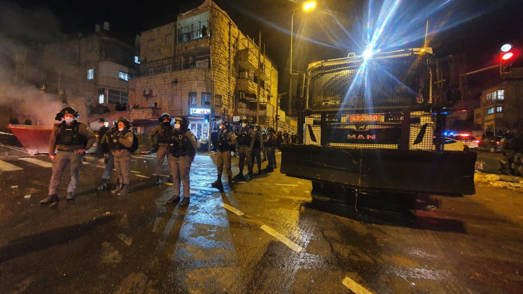המשטרה פועלת בהפרות הסדר בירושלים (צילום: דוברות המשטרה)