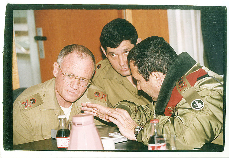 ''אחד האנשים החכמים שאני מכיר'', אהוד ברק ודני יתום בצה''ל