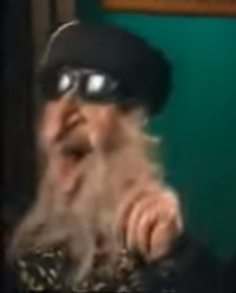 החרצופים - הרב עובדיה יוסף