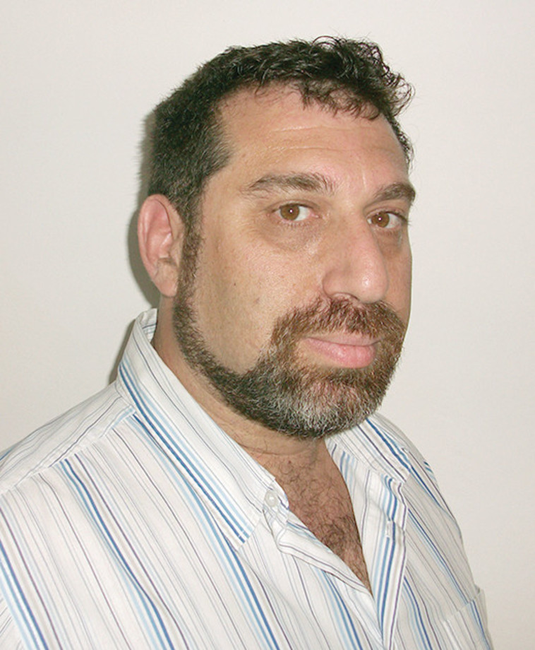 ניר שפיר יועץ 