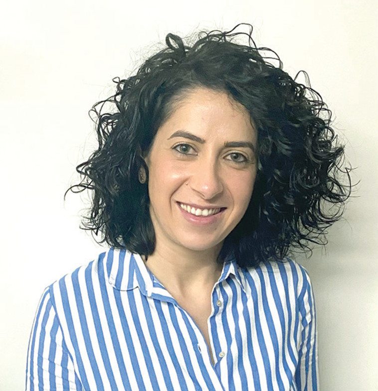 מיסאא שואהדה, מנהלת מחלקה עסקית