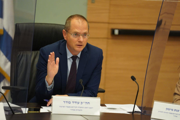 Oded Forer at a discussion in the Committee for the Advancement of Women (Photo: Yaniv Nadav)