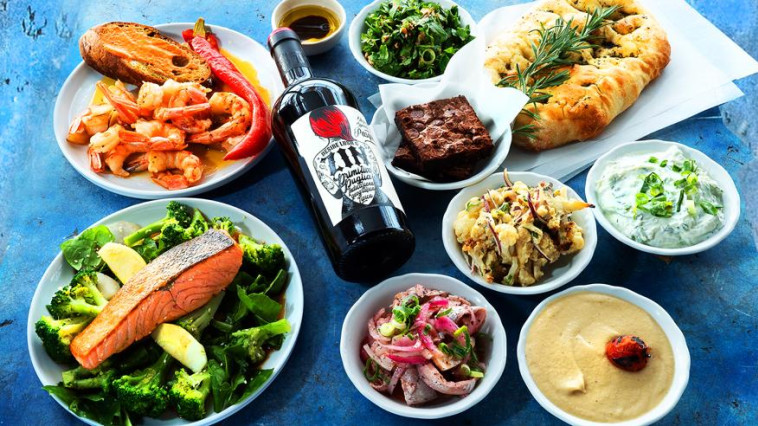 ארוחה וסרט במנטה רי