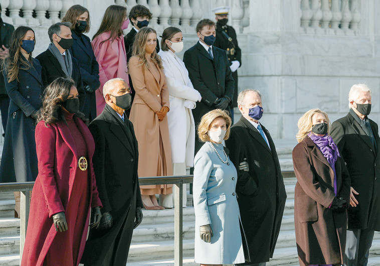 הנשיאים לשעבר ברק אובמה וביל קלינטון