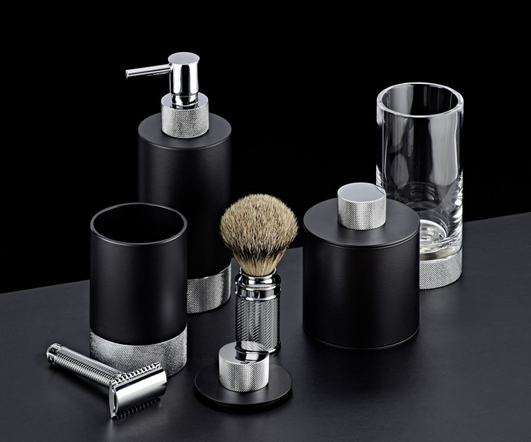 סט גילוח וטואלטיקה Decor Walther. מחיר החל מ: 860 שקל, להשיג בבלעדית ב- HeziBank