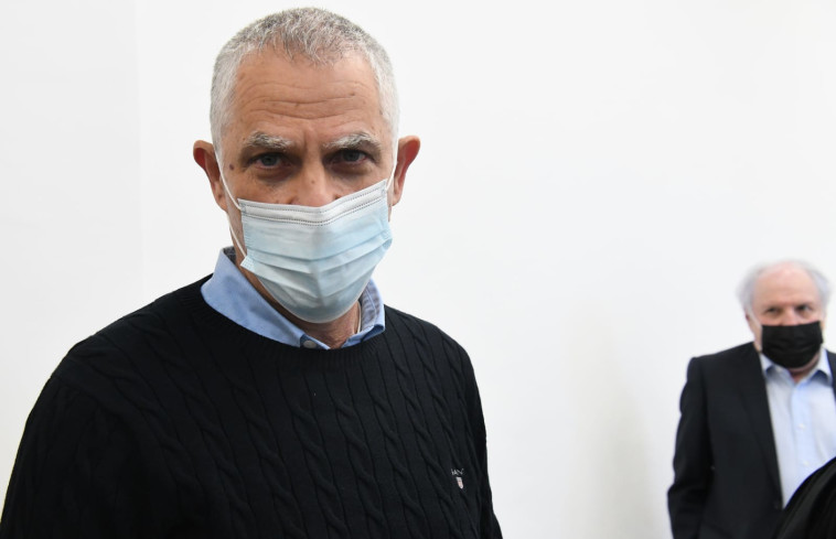 ארנון מוזס (מקדימה) ושאול אלוביץ'