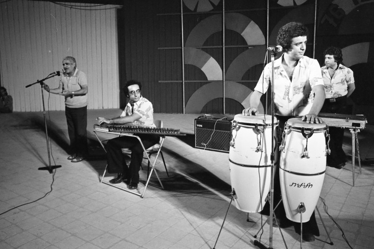 צלילי העוד, 1976