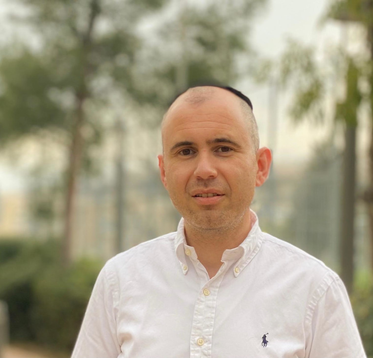 אבי בלומנטל