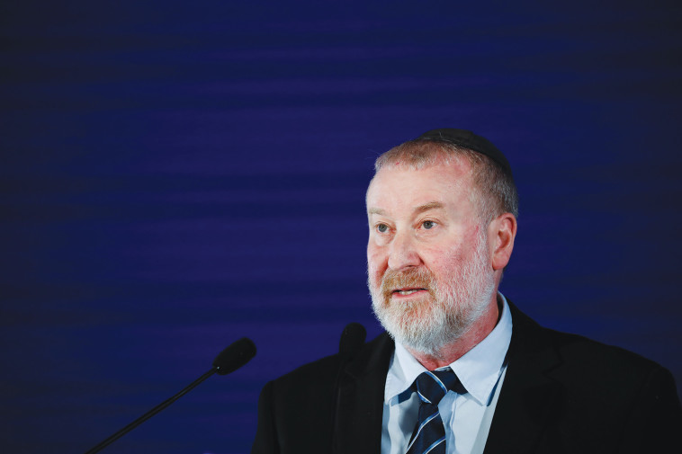 אביחי מנדלבליט