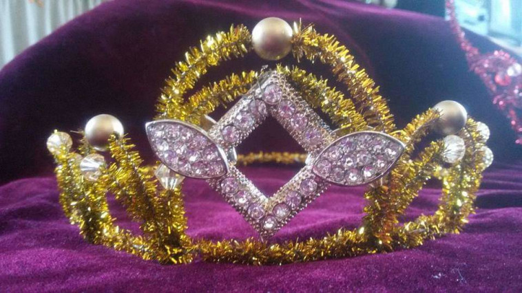 כתר שרומי נטיס הכינה לפורים