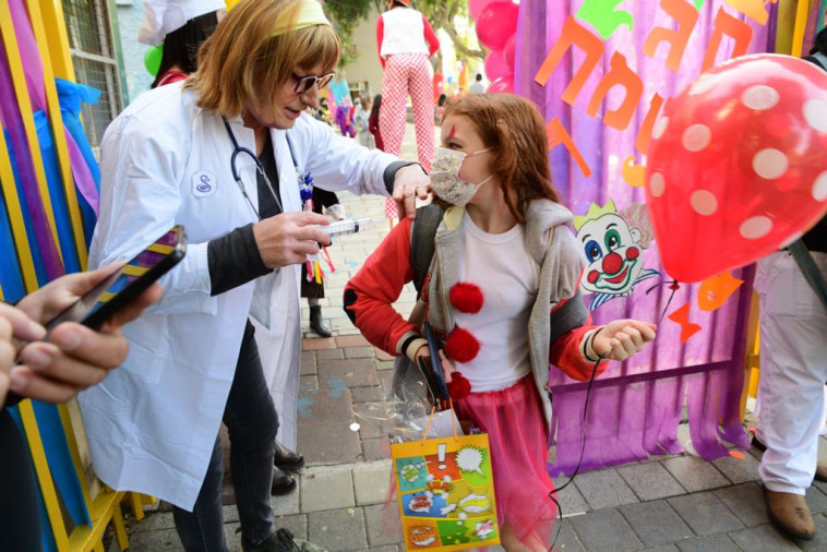 חגיגות פורים בבית ספר בתל אביב