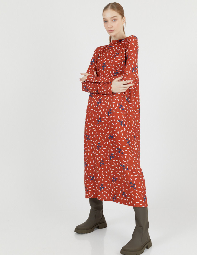 שמלת מקסי של המותג טוטון עכשיו ב-300 שקל 