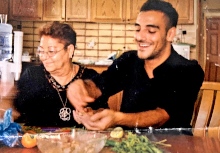 אבי ביטון וסבתא סוליקה