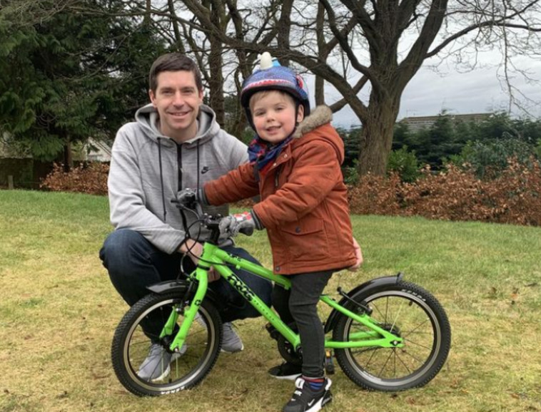 גרגור ולוקאס אנגוס, שהצילו את חייו של הקשיש