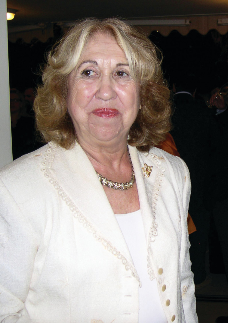 שלי חושן, מייסדת ונשיאת אגודת ''יד ביד''