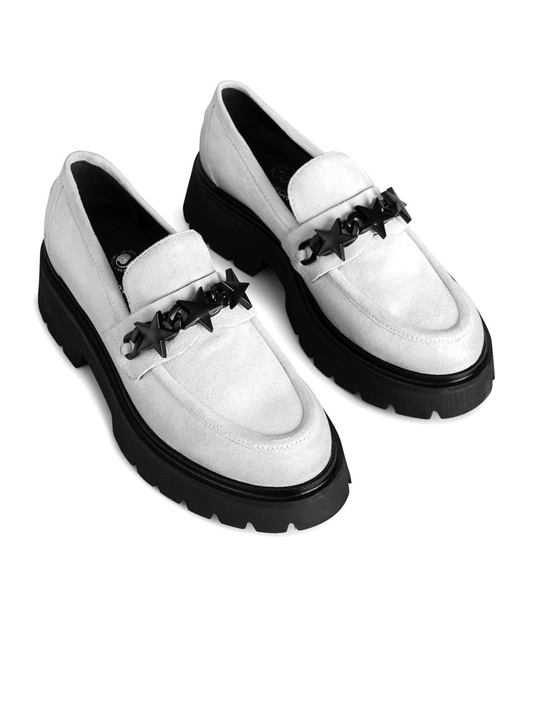 נעלי לאופר של עמנואל, 924 שקלים