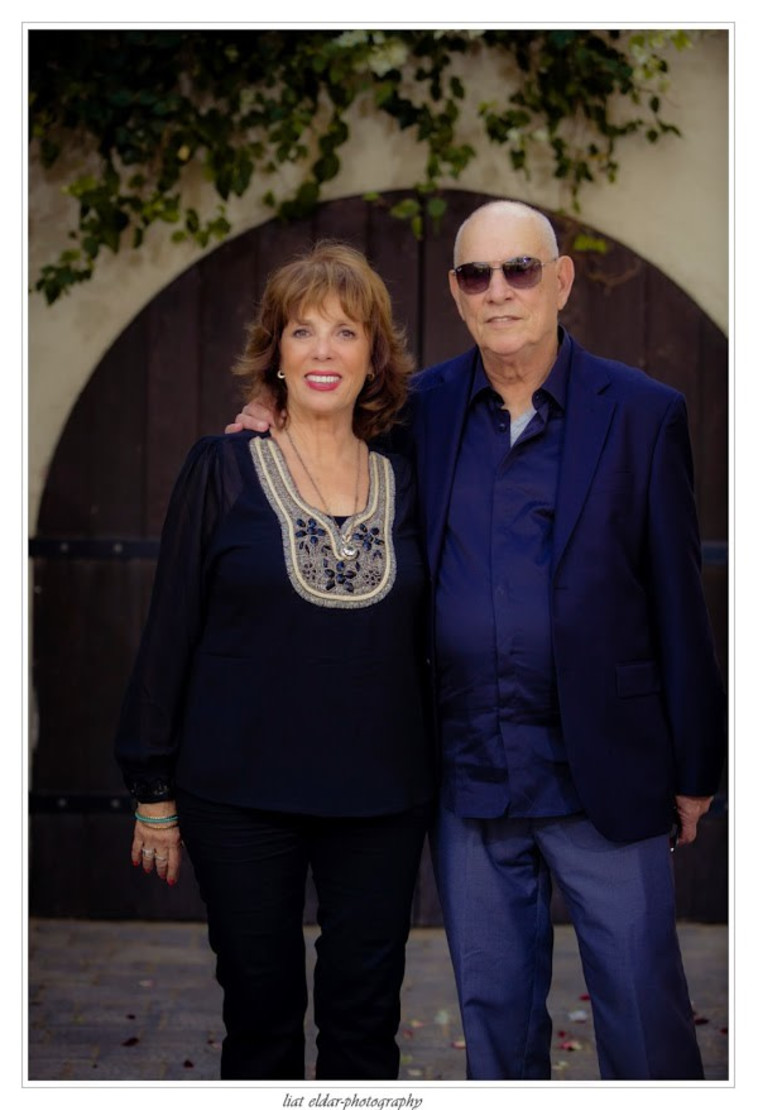 אבי קורן, שולה חן