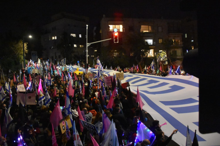 Demonstrations in Balfour, last Saturday before the election (Photo: Black Flags Spokeswoman)