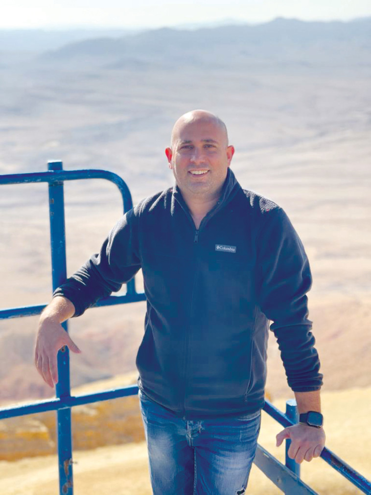 פיראס ח'ואלד הוא רכז פרויקט החיסון הקהילתי בתנועת הבוגרים של השומר הצעיר