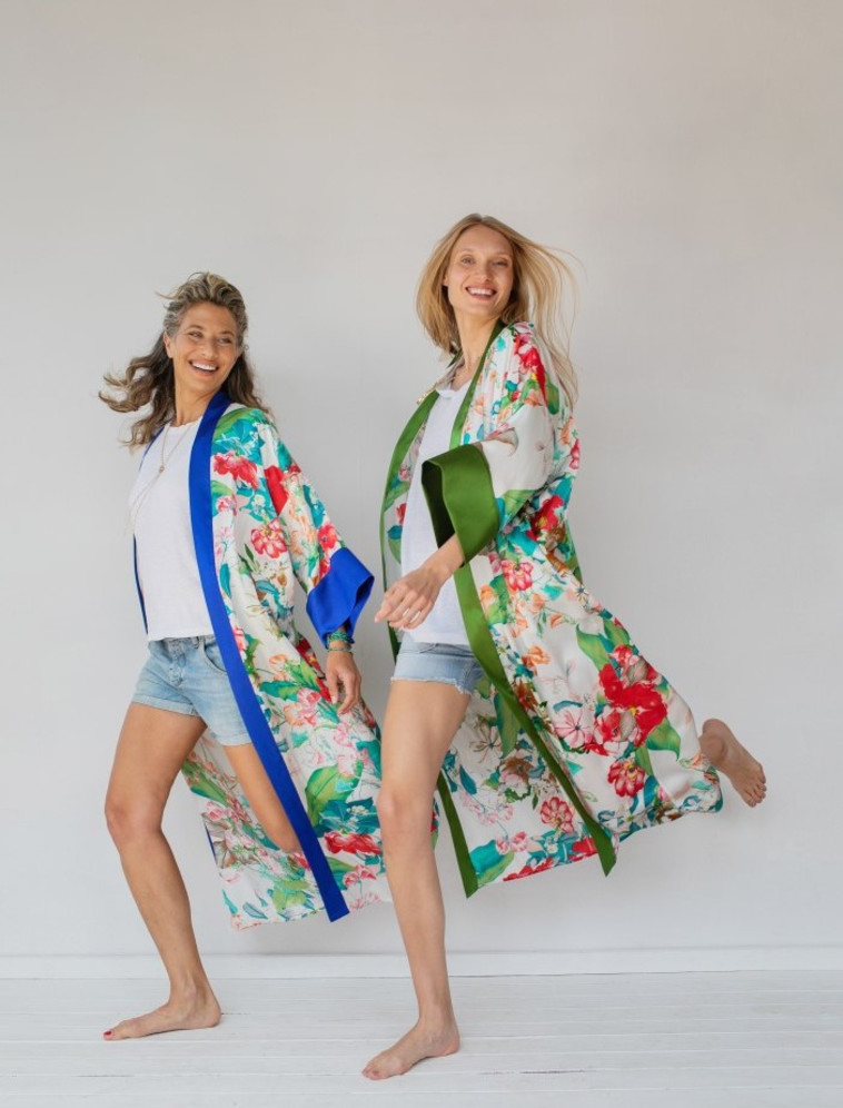 קימונו סאטן של המותג גלביה, 890 שקל