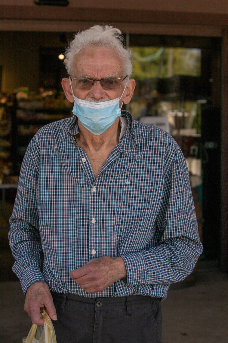 בנצי גלר מקיבוץ חולדה 