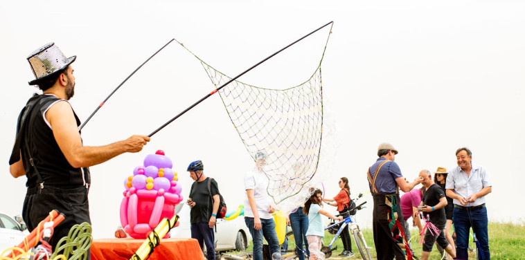 מופע קרקס בשביל נחל שקמה