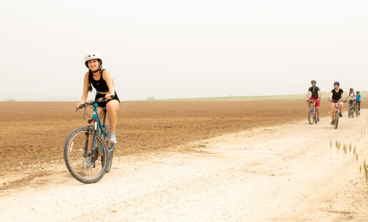 סיור אופניים בנחל שקמה