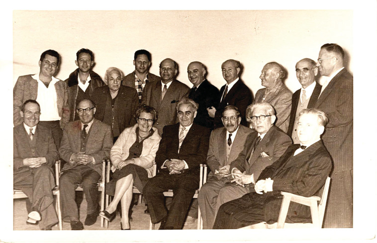 וועידת אגודת הסופרים ב-1960 (צילום: באדיבות ארכיון גנזים)