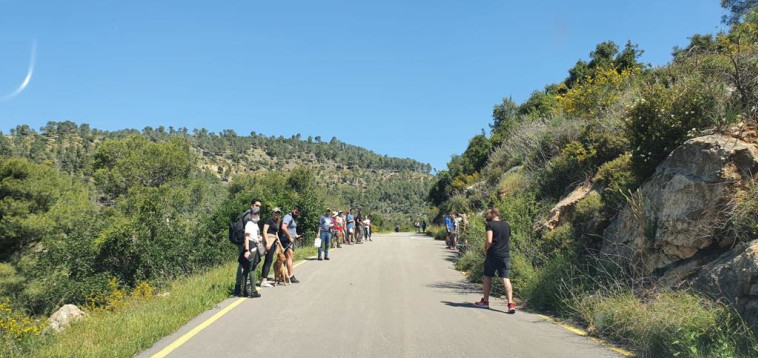 מטיילים בארץ